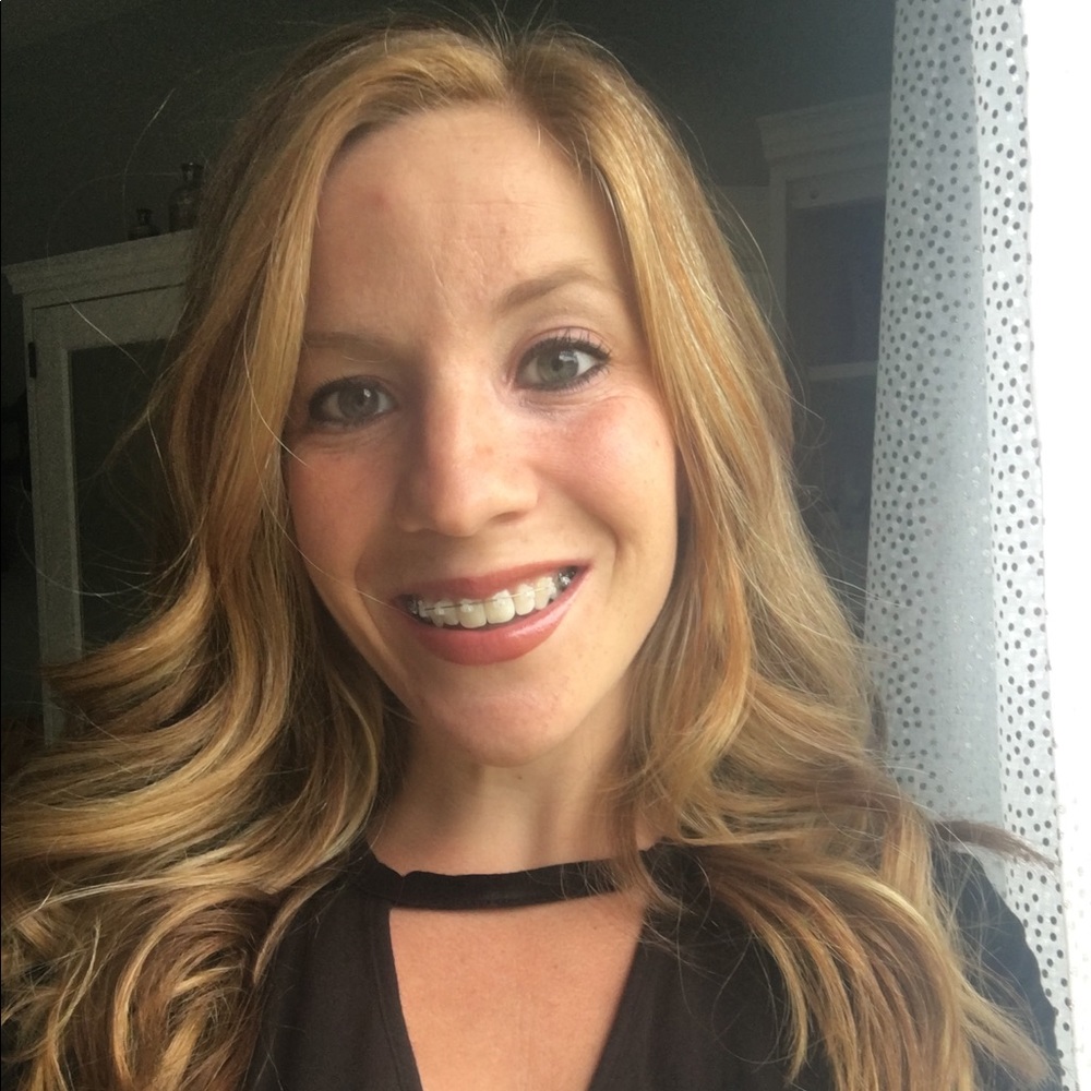 Meet your Posher, Stephanie